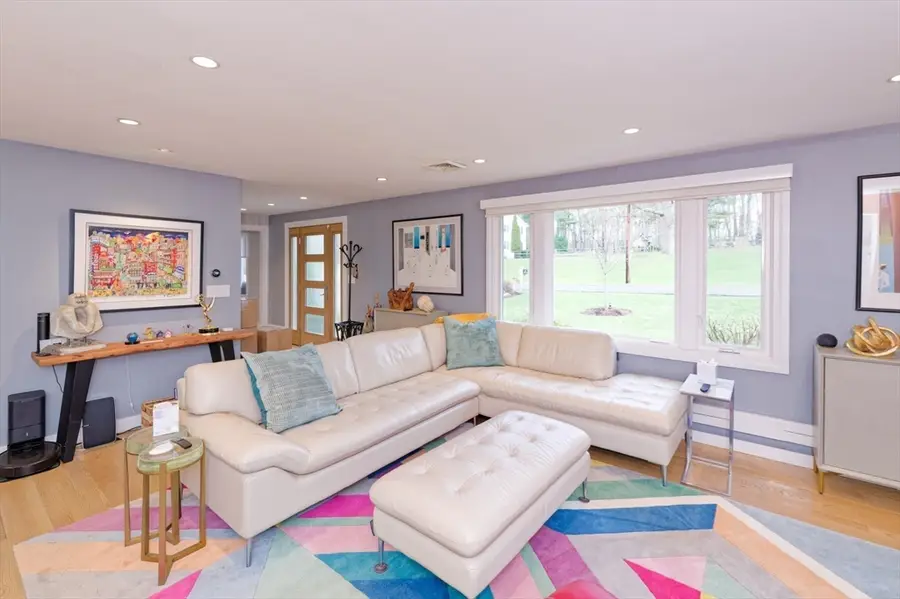 62 Ledgewood Rd, Framingham, MA 01701 - #3