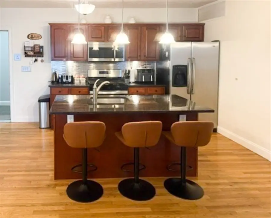 266 N Main St #8, Mansfield, MA 02048 - #3