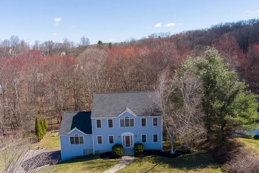 7 Farmington Dr, Shrewsbury, MA 01545 - #3