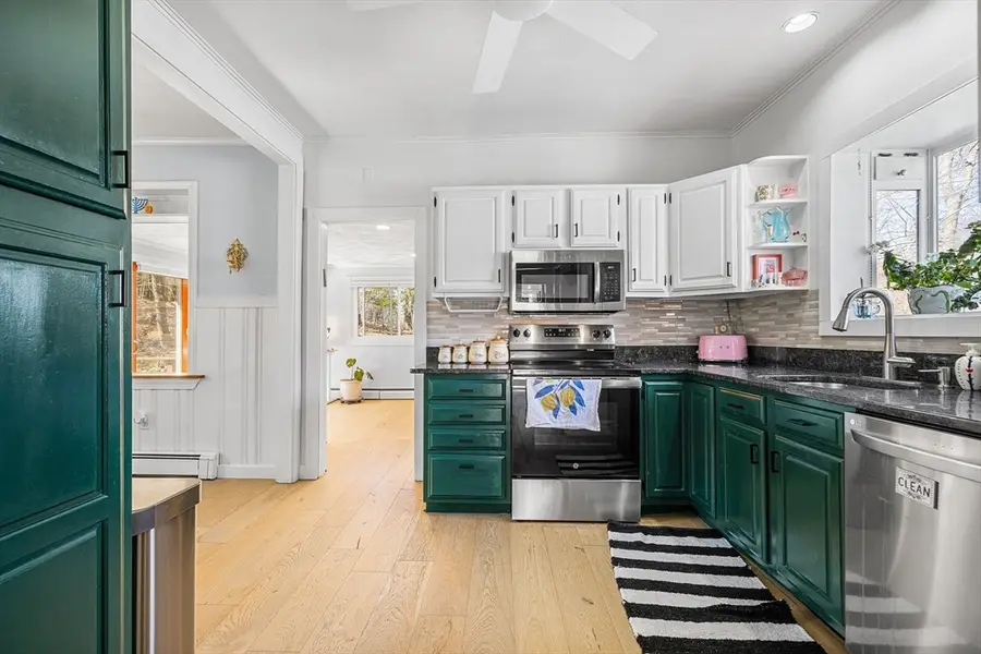 17 Vale Rd, Wakefield, MA 01880 - #3