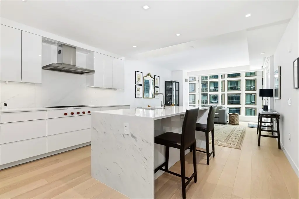 150 Seaport Blvd #8A, Boston, MA 02210 - #1