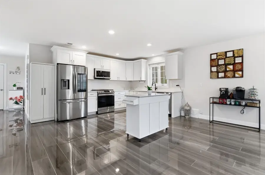 1295 Main St, Reading, MA 01867 - #3