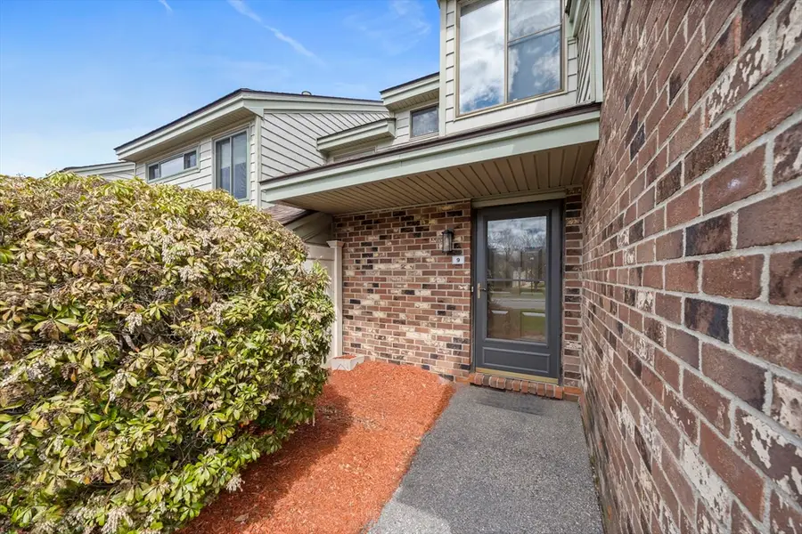 9 Greenbrook Dr #9, Stoughton, MA 02072 - #3