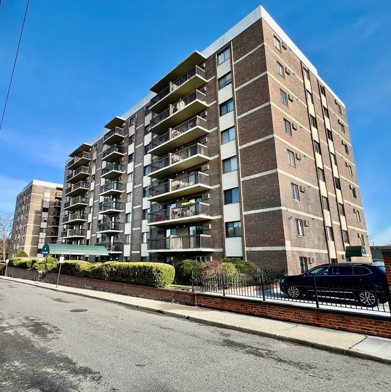 164 Galen St #15, Watertown, MA 02472 - #1