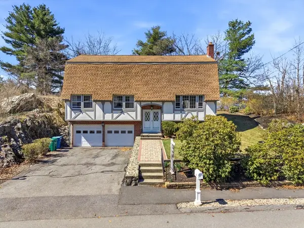 15 Sparhawk Dr., Burlington, MA 01803