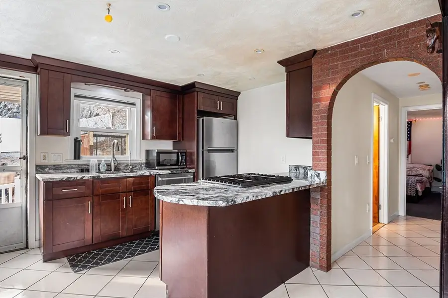 1046 Main St, Woburn, MA 01801 - #3