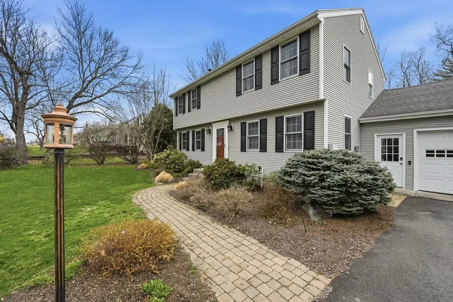 30 Parkview Dr, South Hadley, MA 01075 - #2