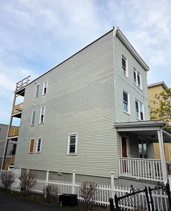 15 Boardman Street, Boston, MA 02128