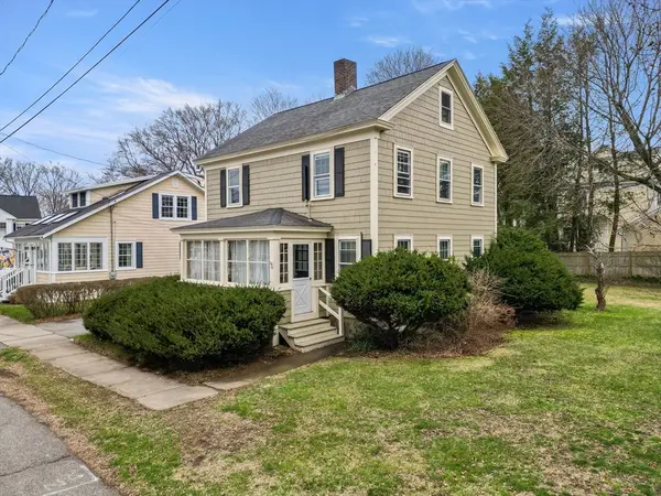 16 Dawes St, Newburyport, MA 01950