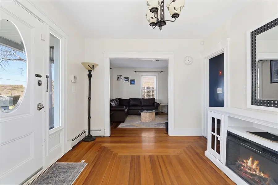 53 Dungeon Ave, Lynn, MA 01905 - #3