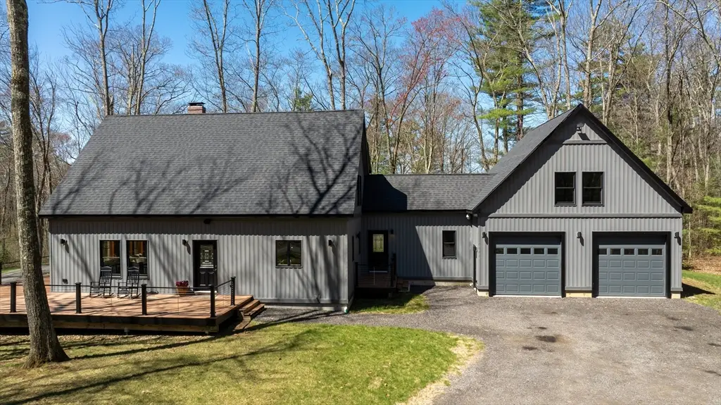 8 Barrett Rd, North Brookfield, MA 01535 - #1