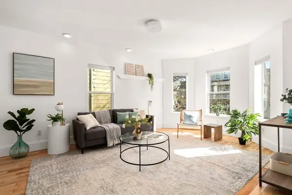 221 Highland Ave. #2, Somerville, MA 02143