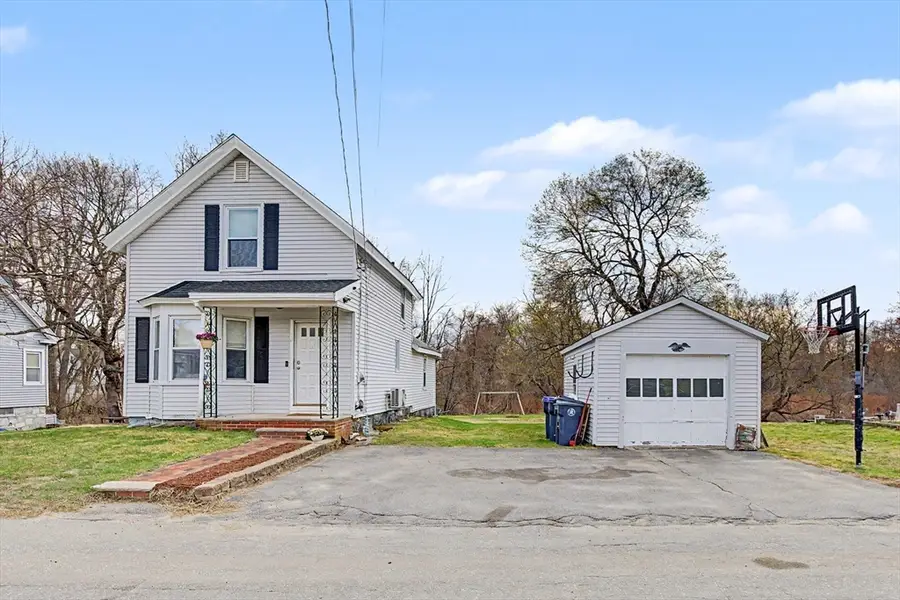 16 Marjorie St, Methuen, MA 01844 - #2