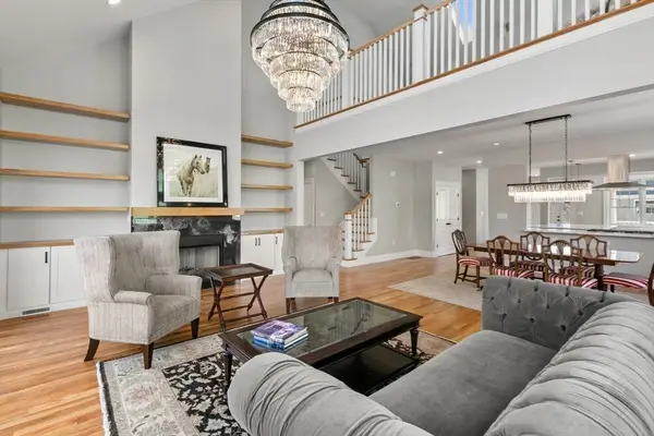 9 Adams Lane #9, Sherborn, MA 01770