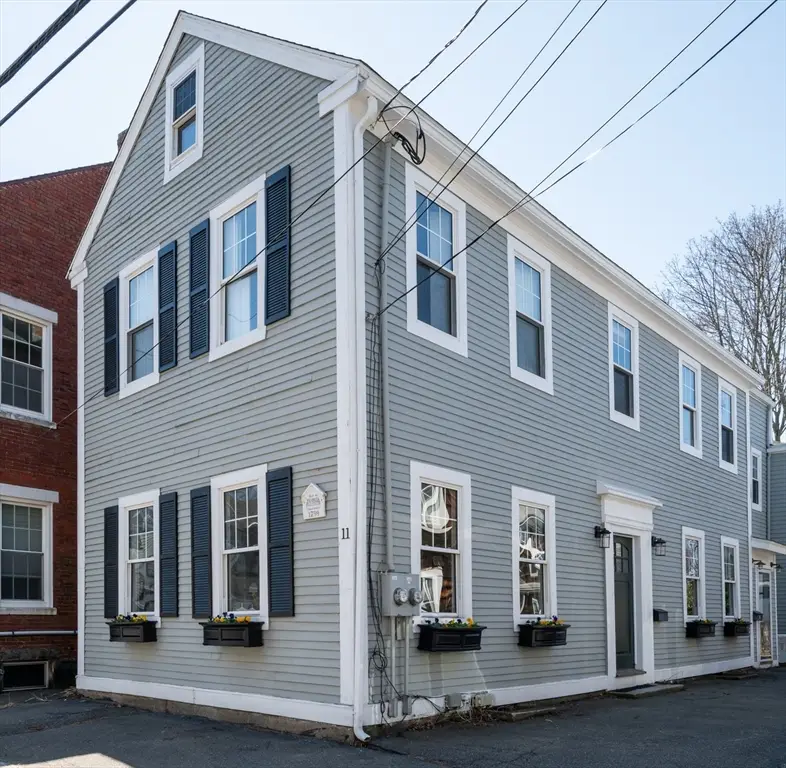 11 Williams St #1, Salem, MA 01970 - #1