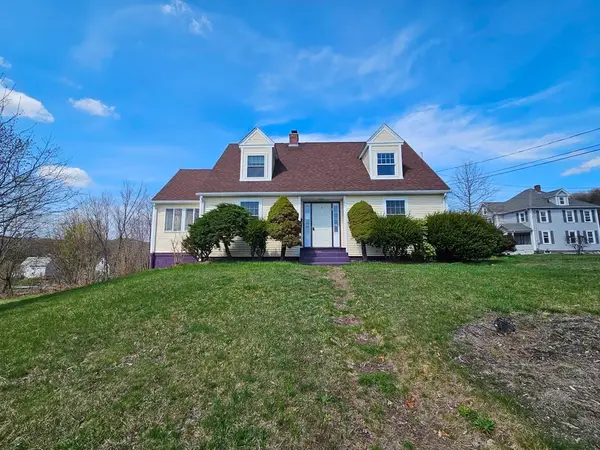 4 Stewart Ave, Monson, MA 01057