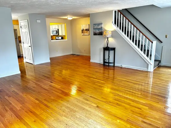 25 Reservoir Rd #C12, Pembroke, MA 02359