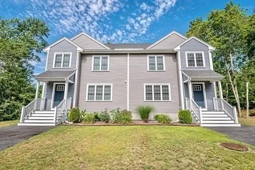 60A Danforth St #A, Taunton, MA 02780