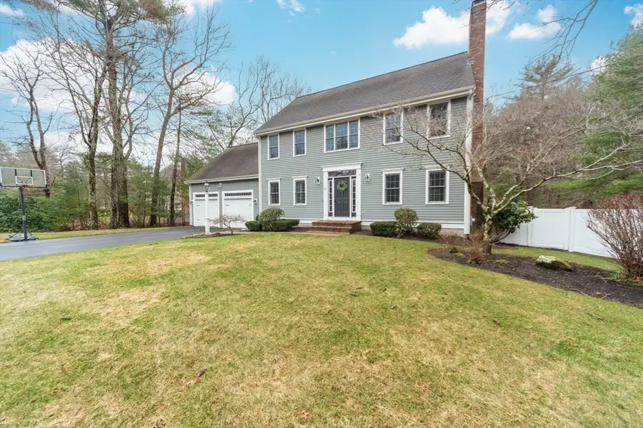 11 Bramblewood St, Bridgewater, MA 02324 - #2