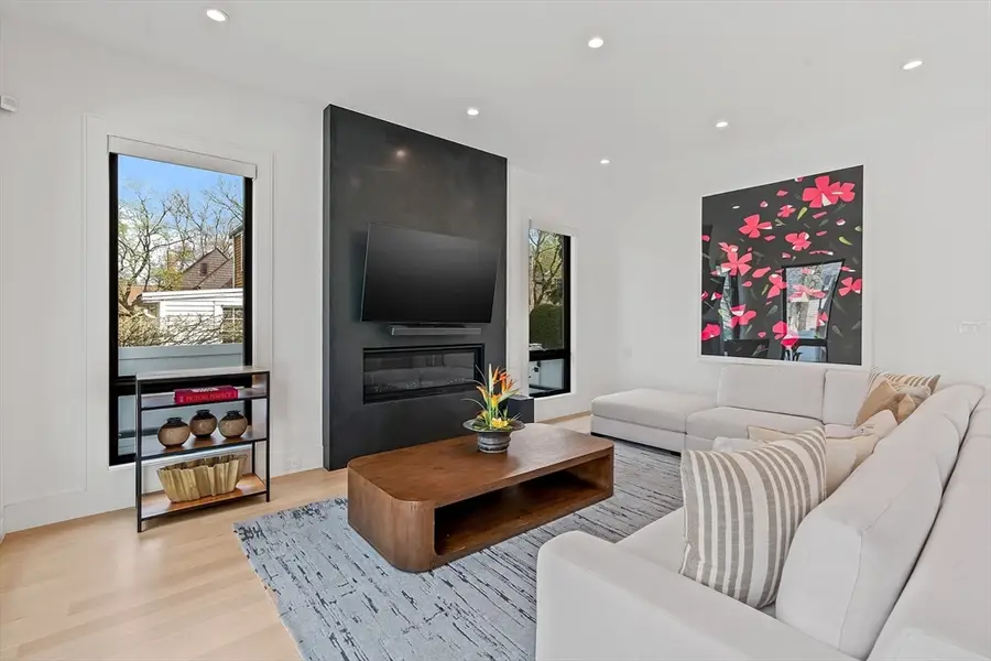 9 Whittlesley Road, Newton, MA 02459 - #3