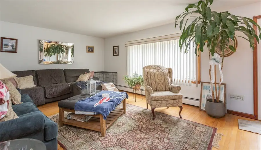 278 W Mccabe St, Dartmouth, MA 02747 - #2