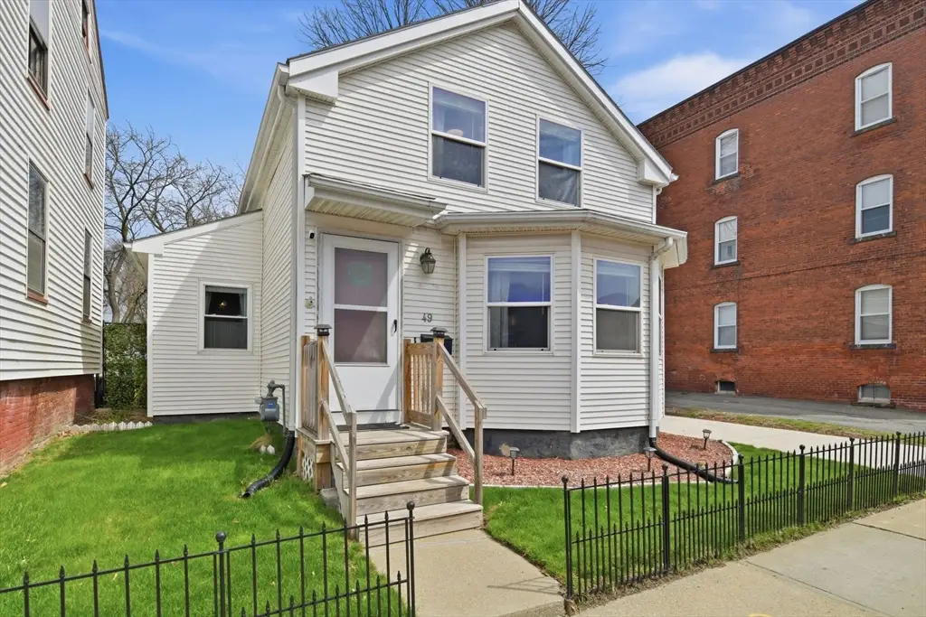 49 West St, Chicopee, MA 01013 - #1