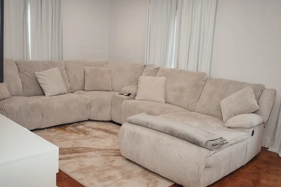 14 Grand St, Leominster, MA 01453 - #3