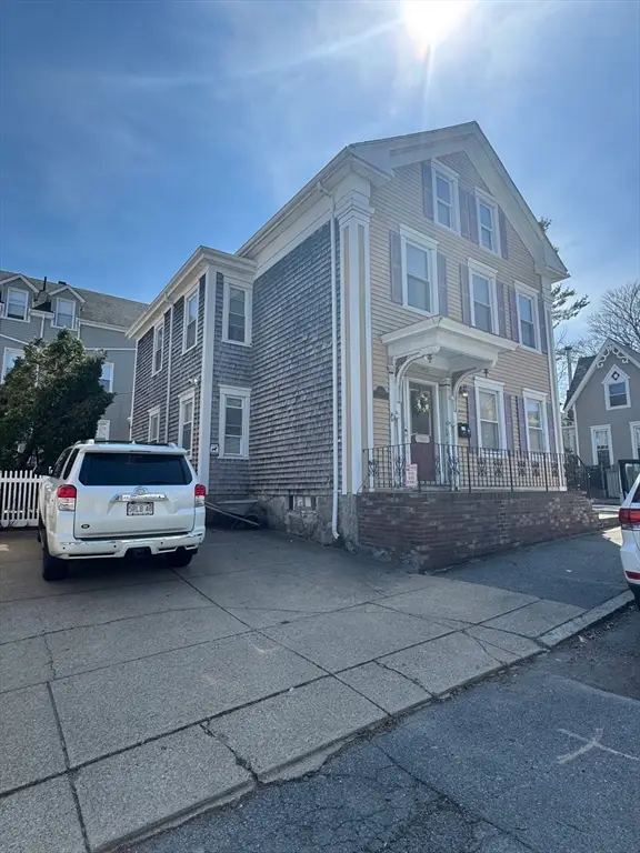 202 Maxfield St., New Bedford, MA 02740 - #3