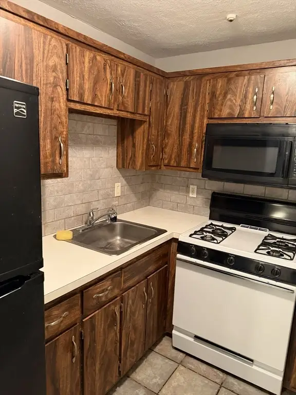 3 Kenmar Dr #3, Billerica, MA 01821 - #2