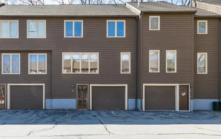 281 Boylston St #H, Lowell, MA 01852 - #2