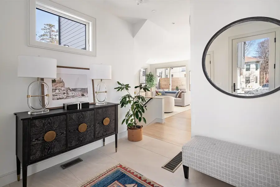 10 Thingvalla Ave, Cambridge, MA 02138 - #3