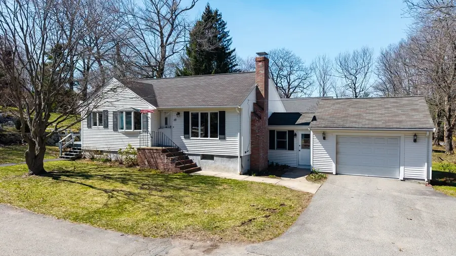 17 Walters Ave, Dedham, MA 02026 - #2