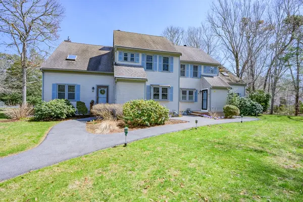 35 Santuit Pond Way #4C, Mashpee, MA 02649