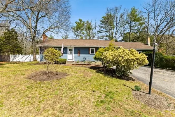 38 New Taunton Ave, Norton, MA 02766