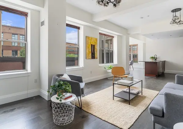 35 Fay St #401, Boston, MA 02118