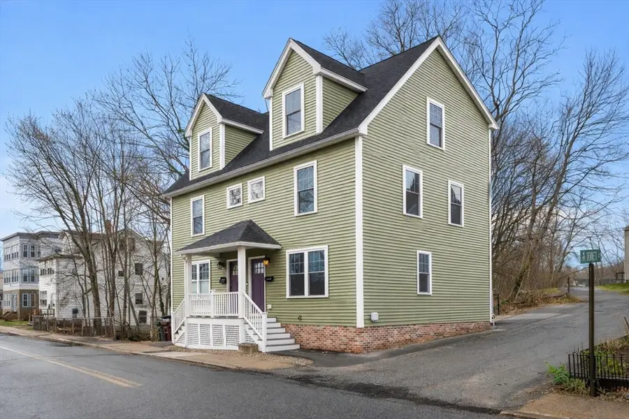 22 Pond St #2, Amesbury, MA 01913 - #2