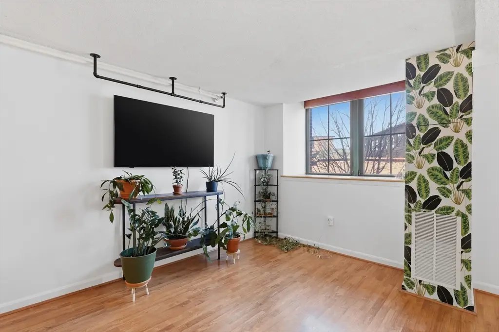 200 Market Street #306, Lowell, MA 01852 - #1