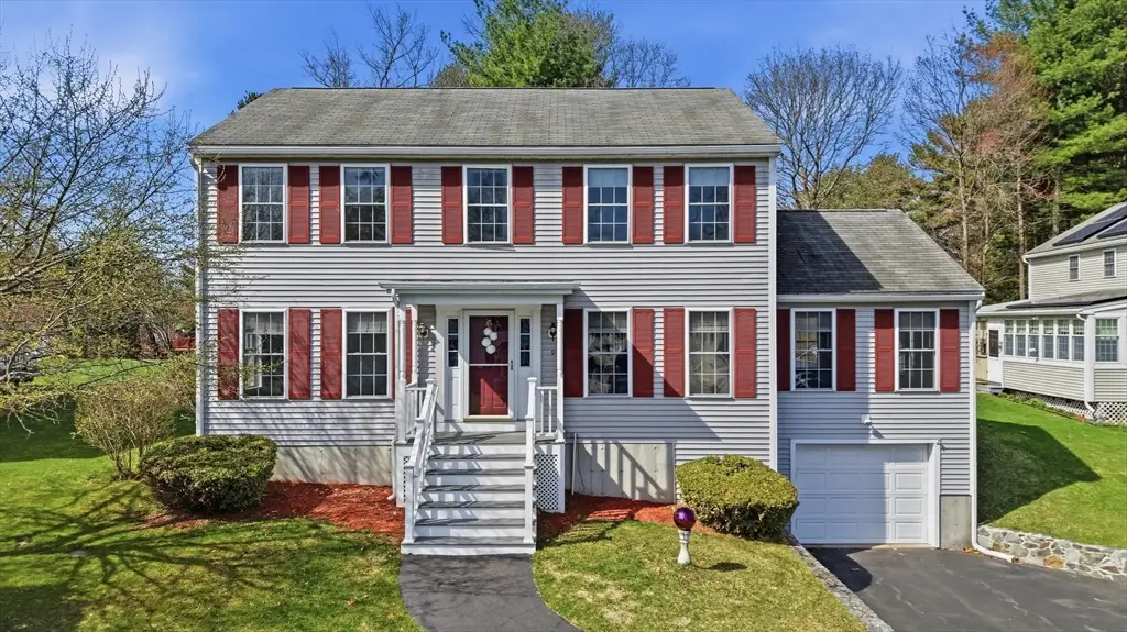 9 Photine Dr, Lowell, MA 01854 - #1
