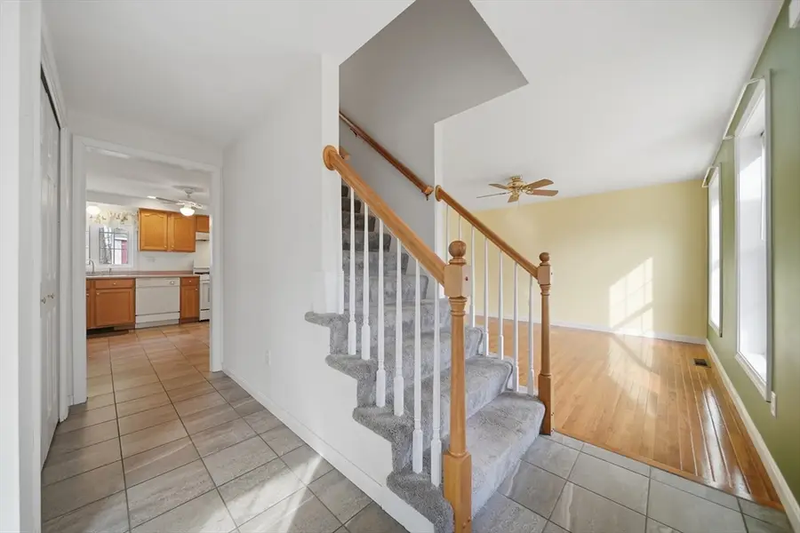 9 Photine Dr, Lowell, MA 01854 - #3