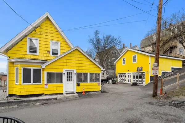 129 High St, Clinton, MA 01510