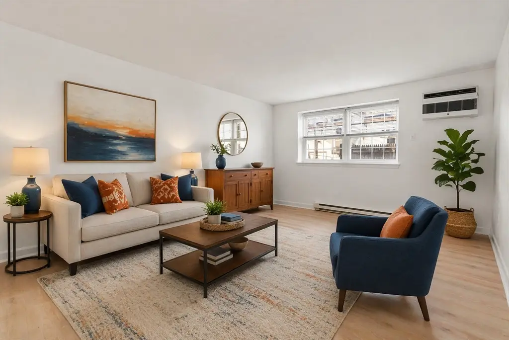 881 Main St #5, Walpole, MA 02081 - #1