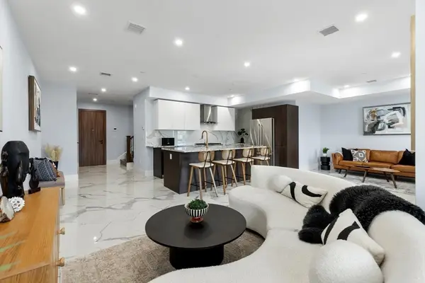 32 Pearl Street #5, Boston, MA 02110