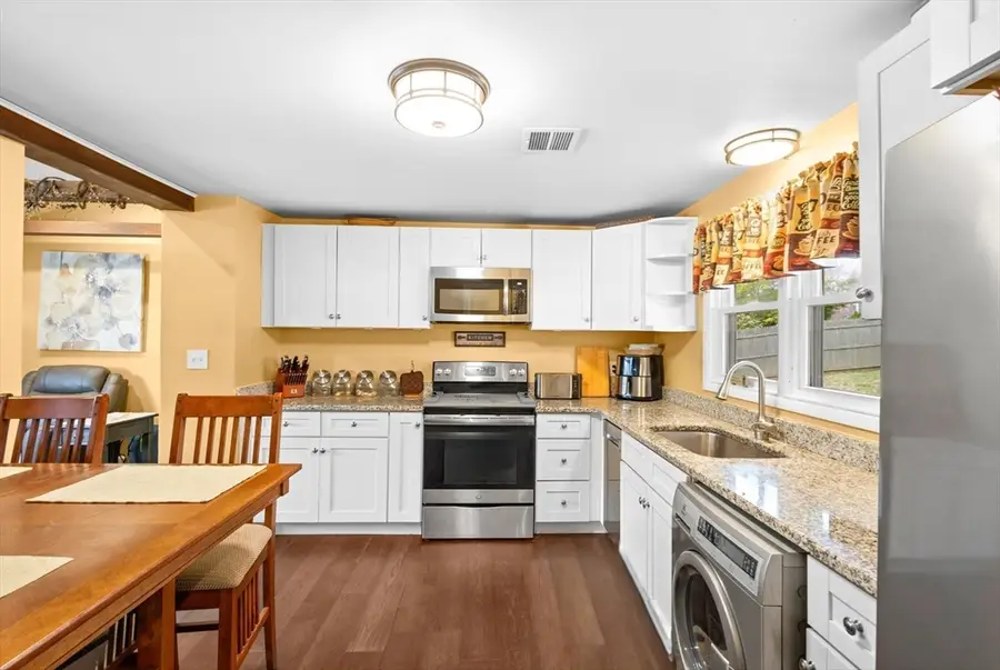 201 Caroline Dr, Bellingham, MA 02019 - #3