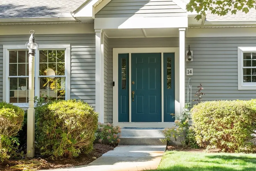 14 Stonegate Ln #14, Bedford, MA 01730 - #3
