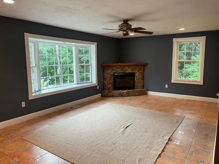 9-A Ansonia Rd #9A, Worcester, MA 01605 - #2