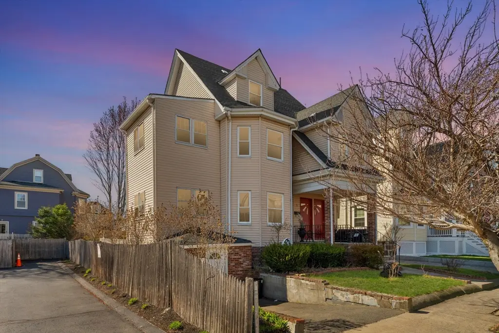 92 Sheridan Ave, Medford, MA 02155 - #1