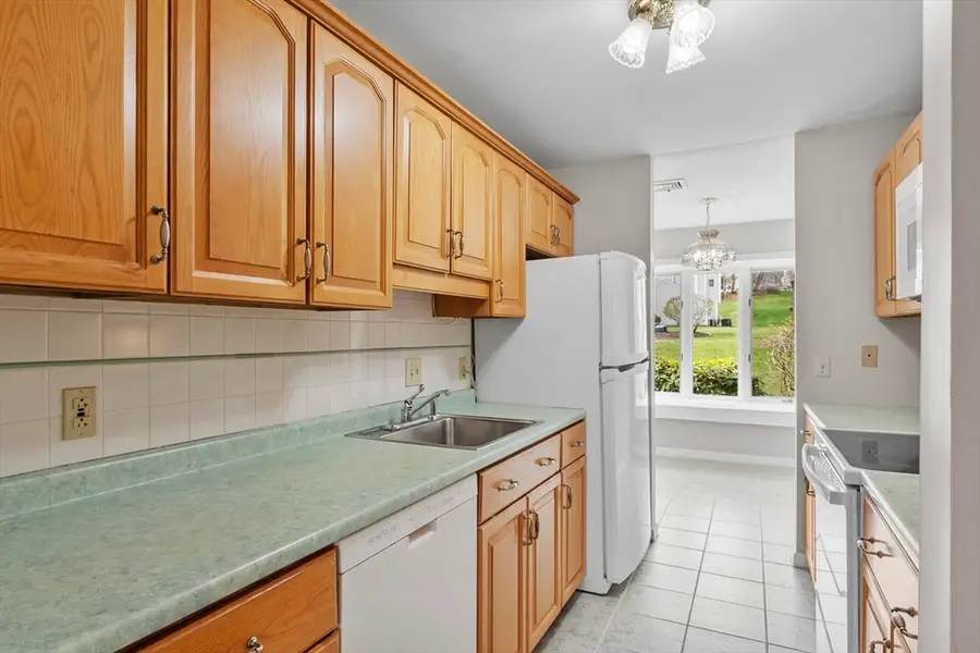 93 Oakwood Lane #93, Worcester, MA 01604 - #3