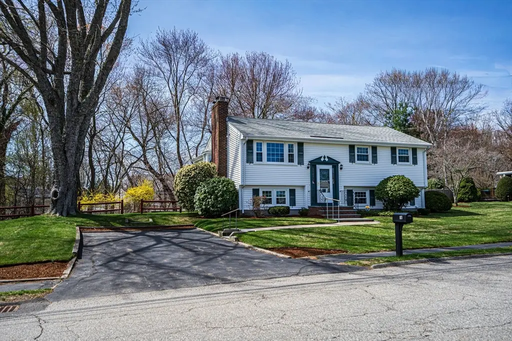 18 Stonewall Drive, Woburn, MA 01801 - #1
