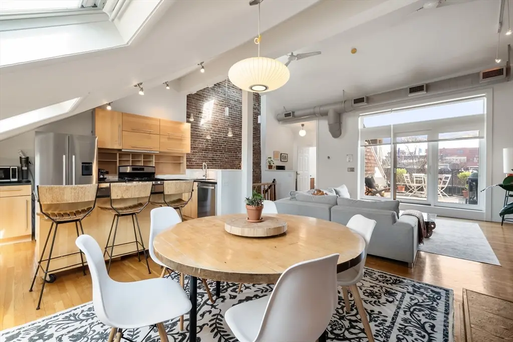 1666 Washington St #3, Boston, MA 02118 - #1