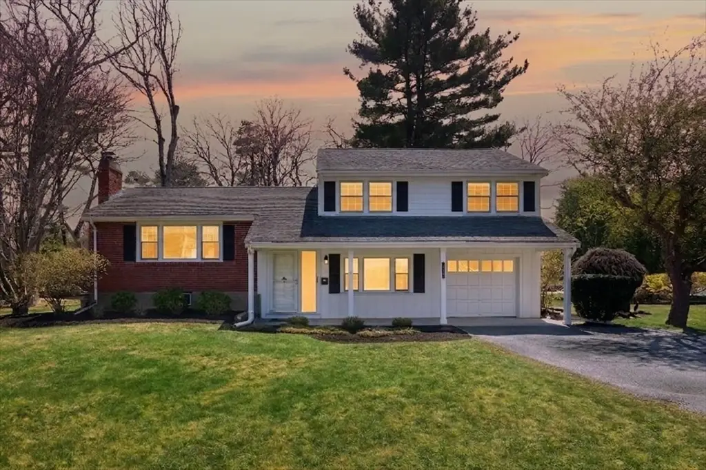 137 Robert Rd, Dedham, MA 02026 - #1